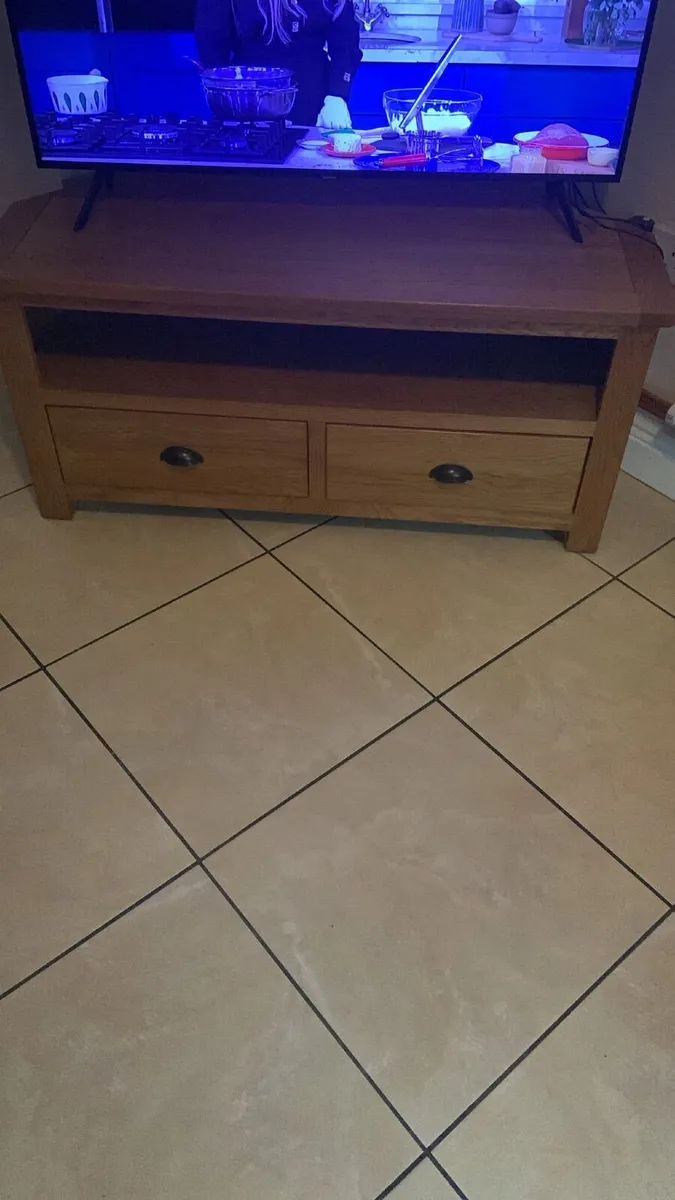 Corner TV unit - Image 1