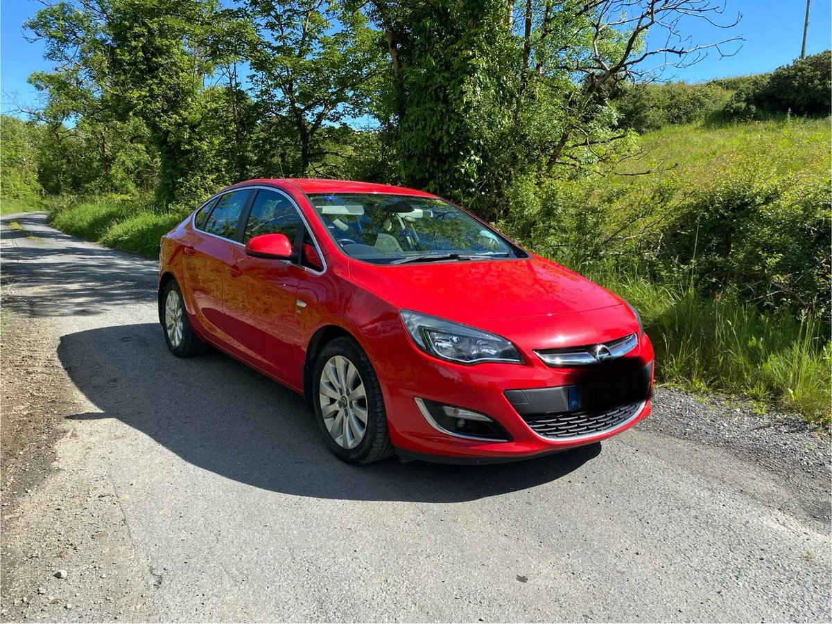 Opel Astra - Image 1