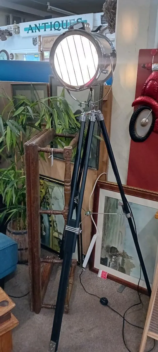 Modern Decorative Stage Spot Light - Image 1