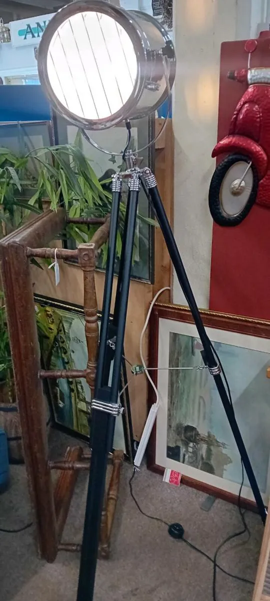 Modern Decorative Stage Spot Light - Image 2