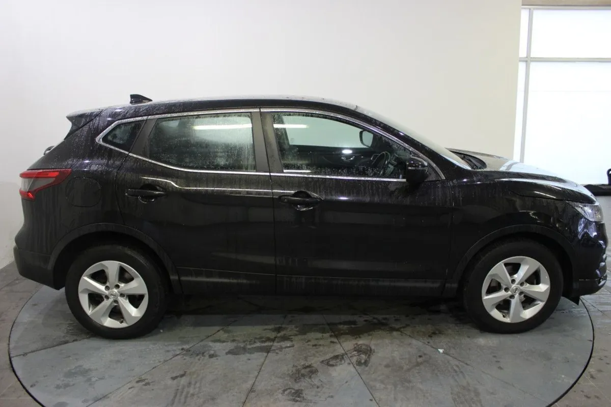 Nissan QASHQAI 1.5 DCI Acenta Premium - Image 4