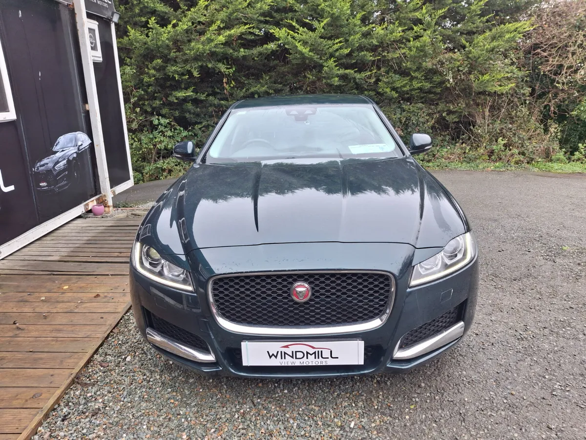 JAGUAR XF 2.0 D PRESTIGE 180PS 4DR AUTO - Image 3