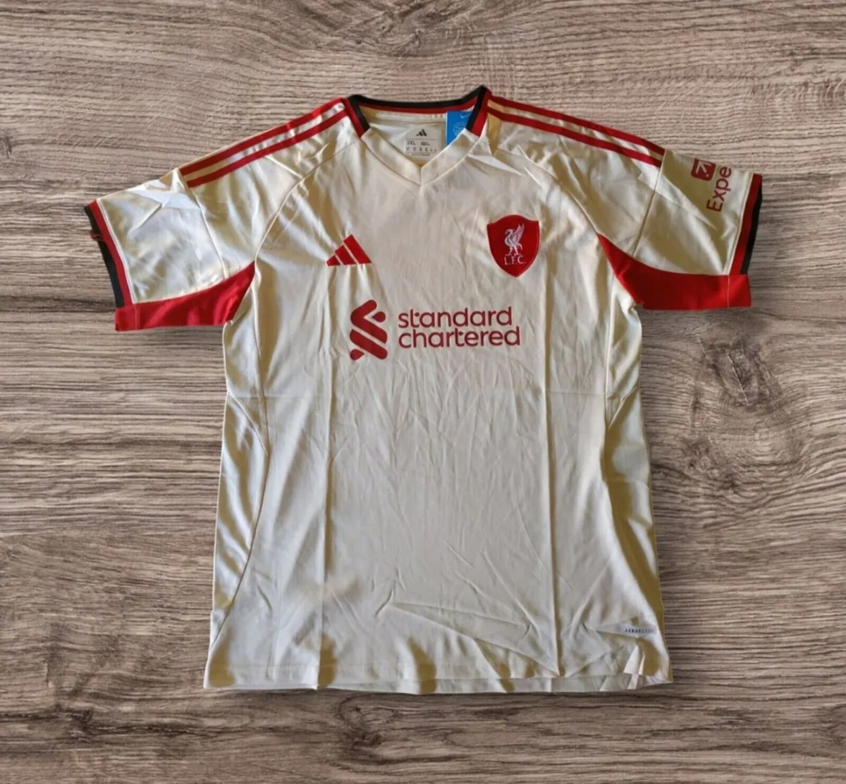 LIVERPOOL 25/26( AWAY) JERSEY , SIZE :S , M , L . - Image 1