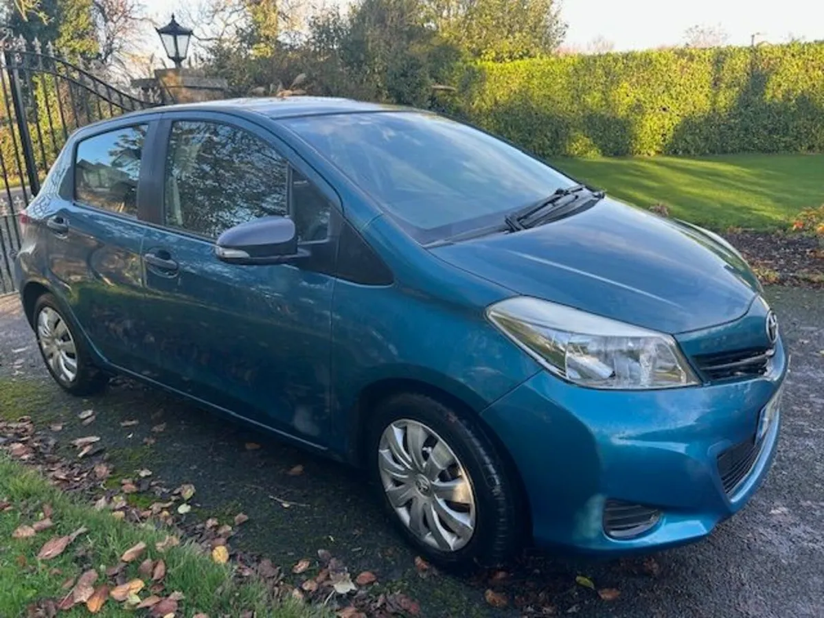 Toyota Yaris 2012 - Image 3