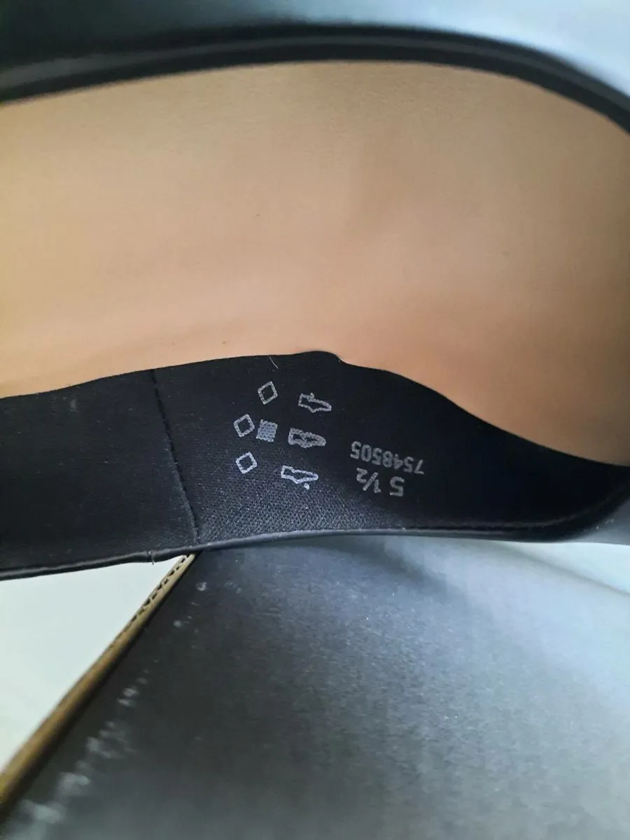 M&S Stilletto Black Shoes - Image 3