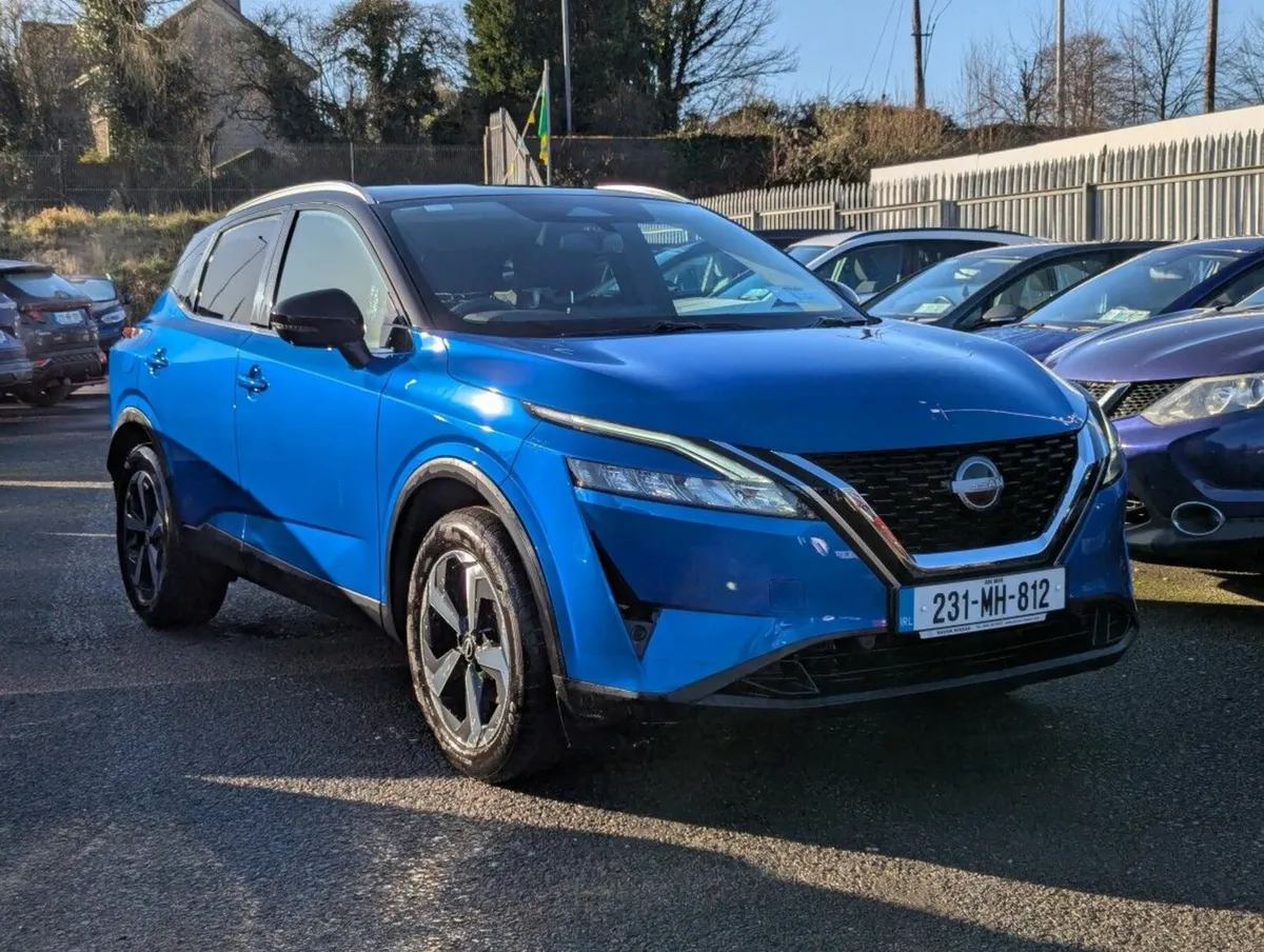 Nissan Qashqai 1.3i M/Hyb SV Premium 2 Tone *PRICE - Image 1