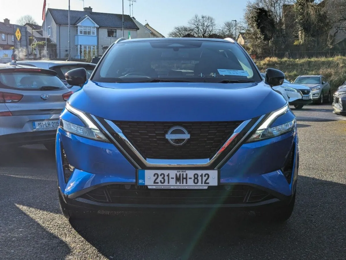 Nissan Qashqai 1.3i M/Hyb SV Premium 2 Tone *PRICE - Image 2