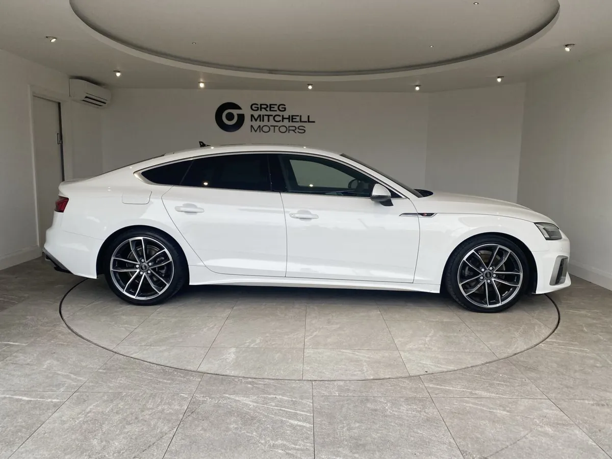 Audi A5 2023 - Image 4