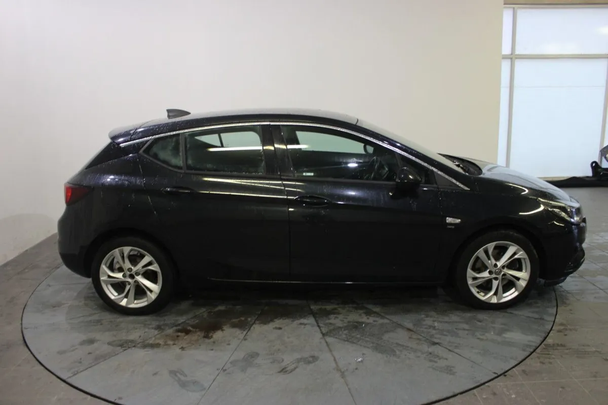 Opel Astra SRI 1.6 Cdti 110HP 5DR - Image 3