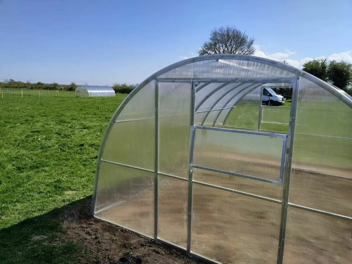 SALE - TITAN 4 Polycarbonate Greenhouse/Polytunnel - Image 3