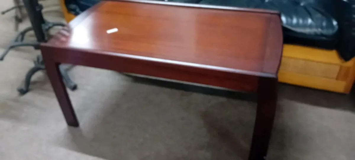 Mid Century Extendable Coffee Table - Image 1