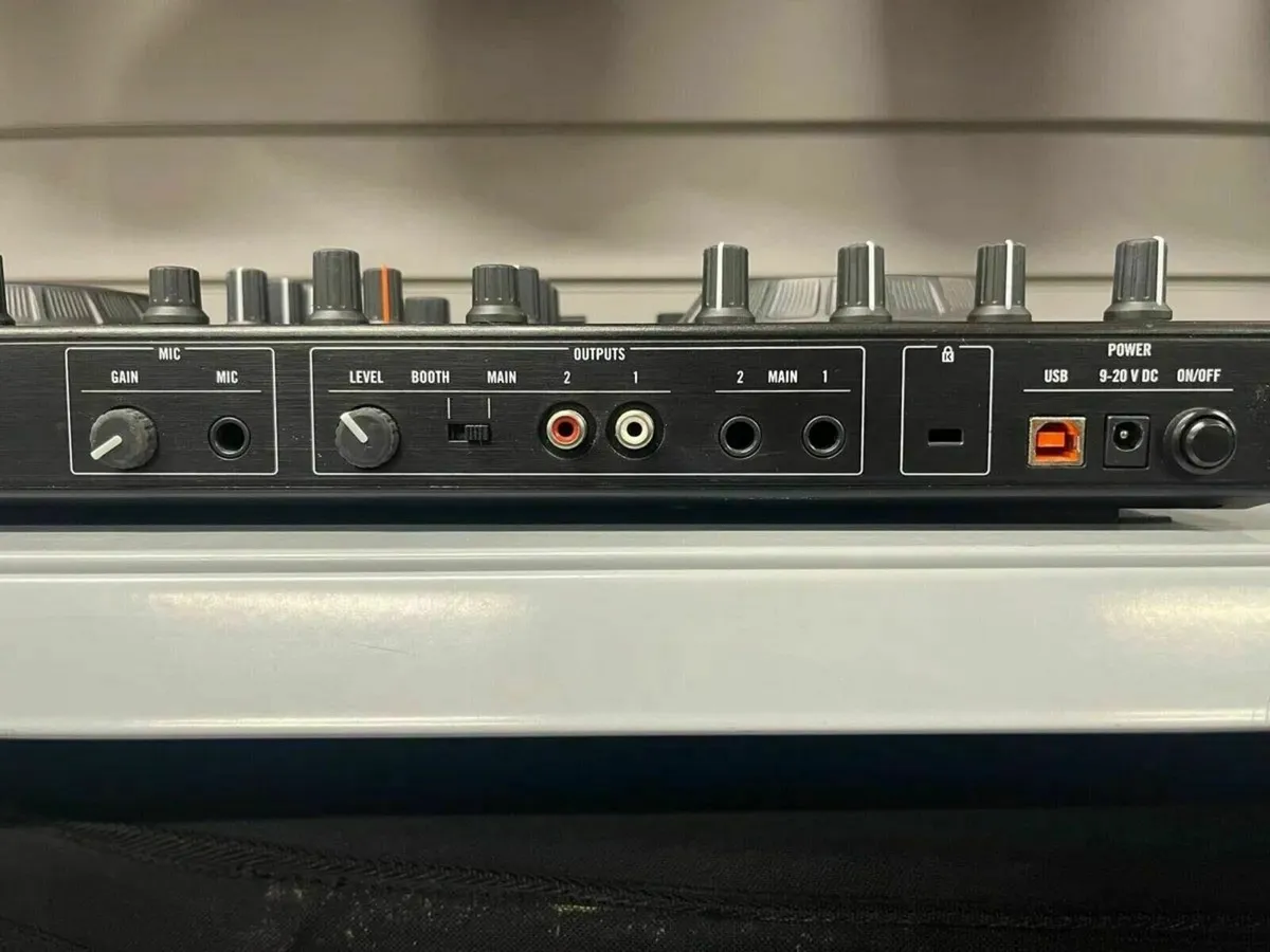 Traktor Kontrol S2 - Image 4