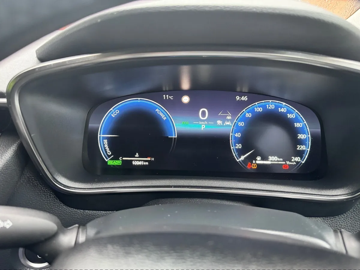 Toyota Corolla 2023 - Image 2