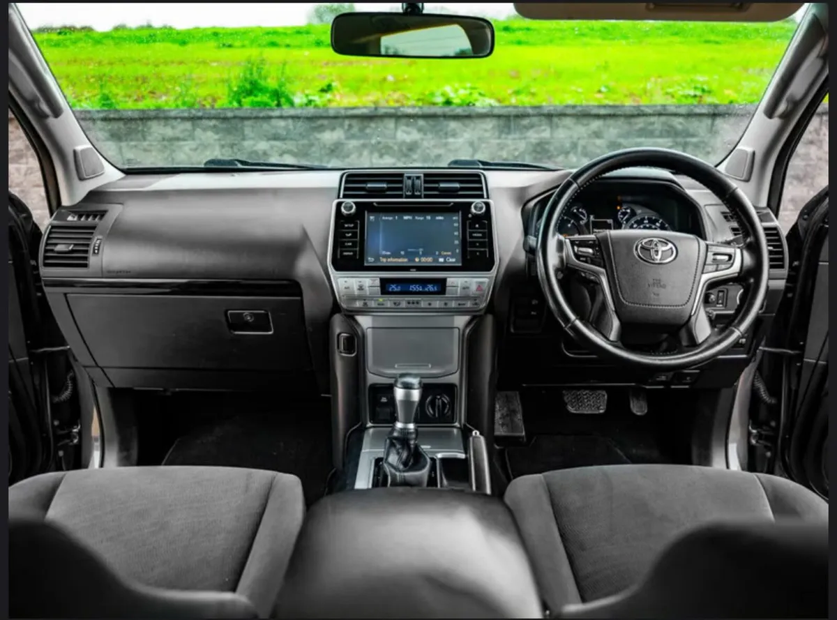 2019 Toyota Land Cruiser 2.8 D-4D - Image 3