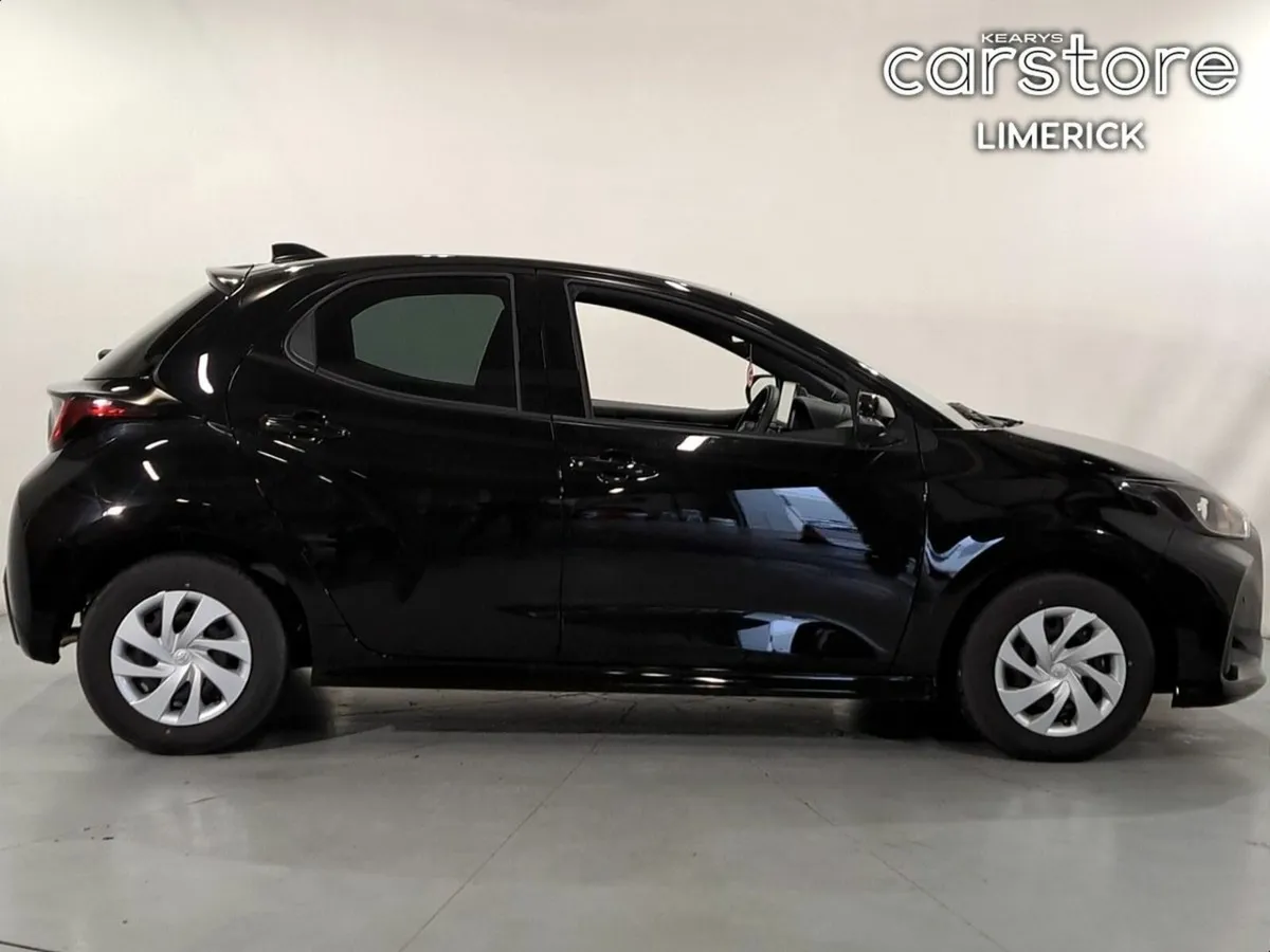 Toyota Yaris 1.0 AUTO PETROL - Image 2