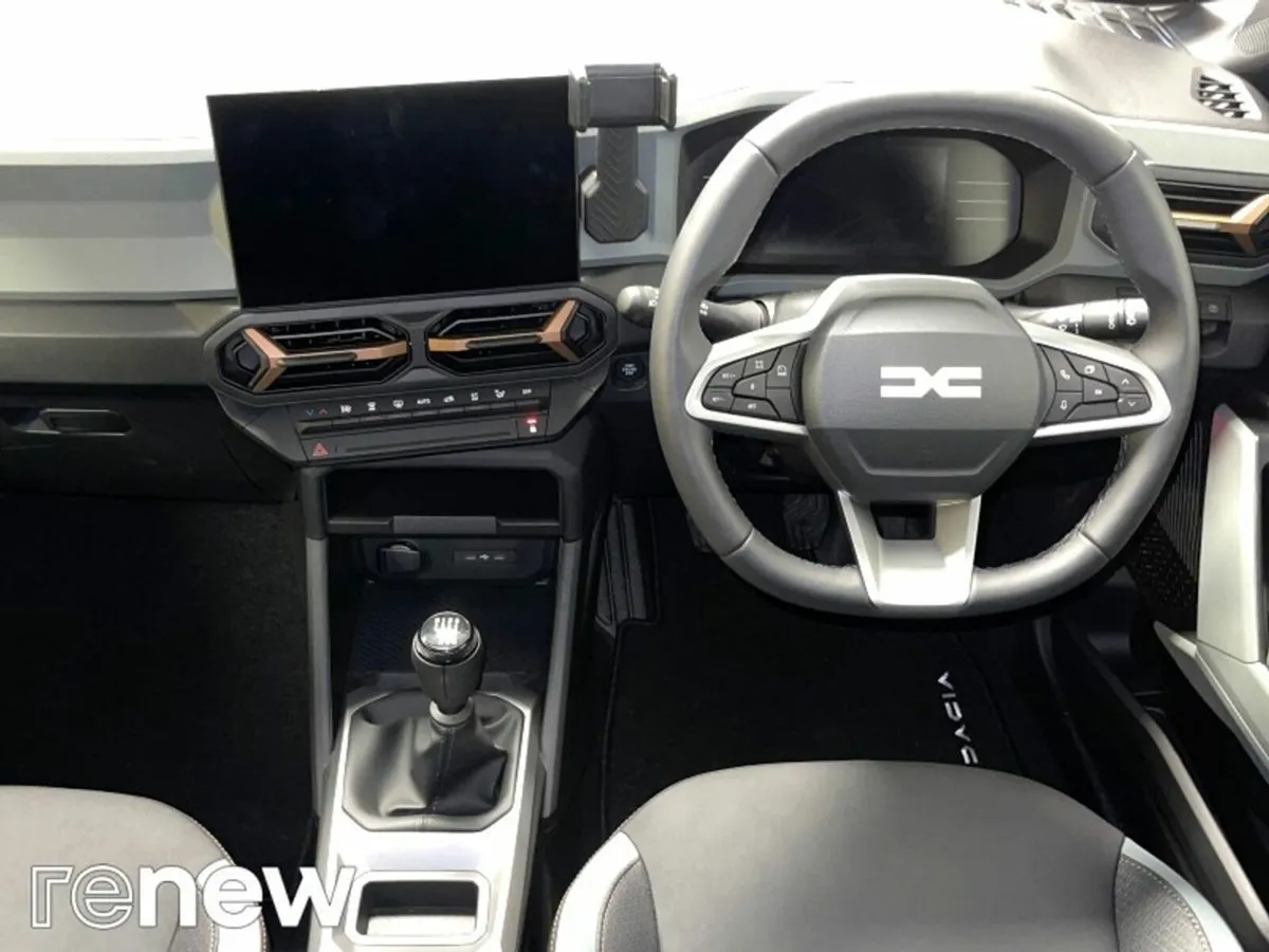 Dacia Duster TCe 130 Extreme - Image 2