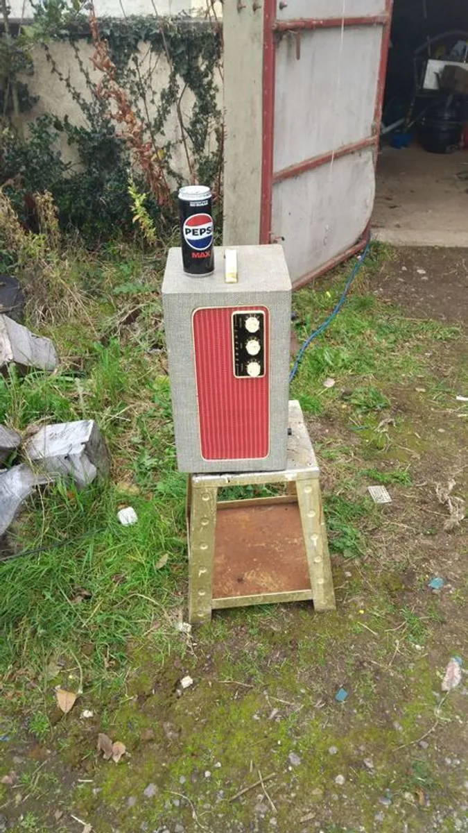 valve radios   2 are working - Image 3