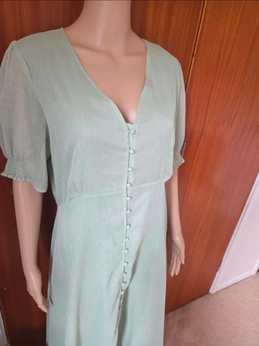 Ladies Sage Green Dress New with tags - Image 3