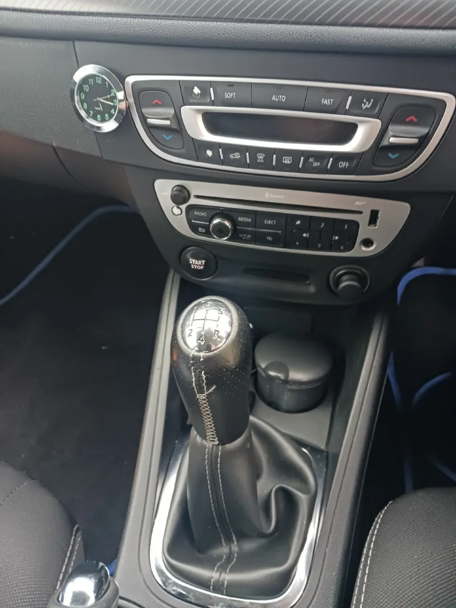 Renault Fluence 2013 - Image 3