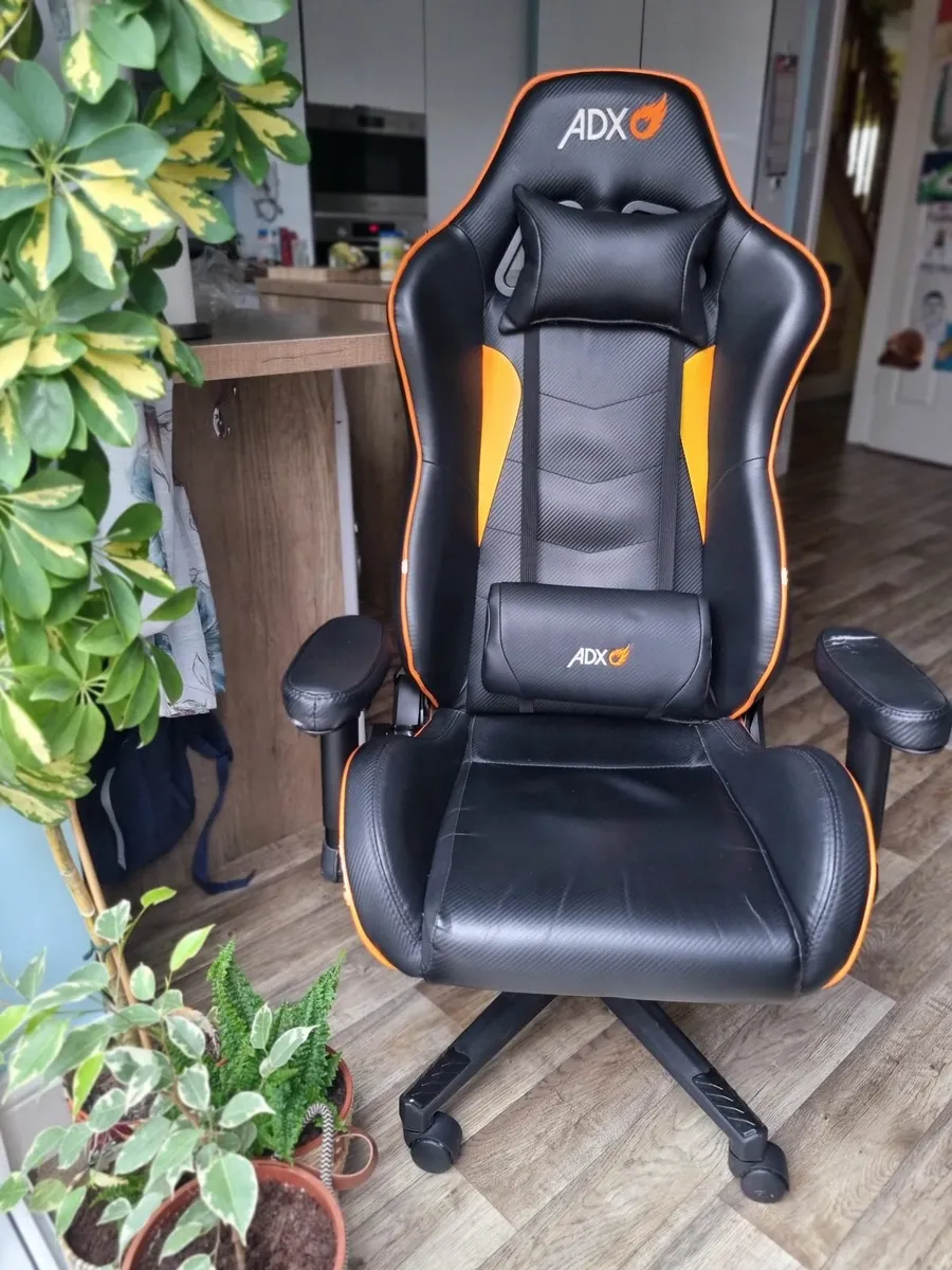 Gaming/ office chair