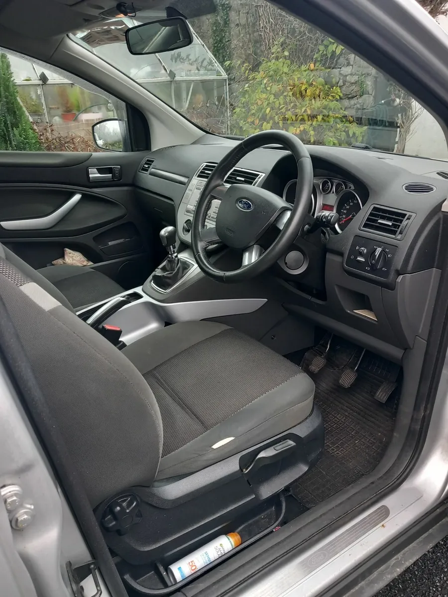 Ford Kuga 2011 - Image 4