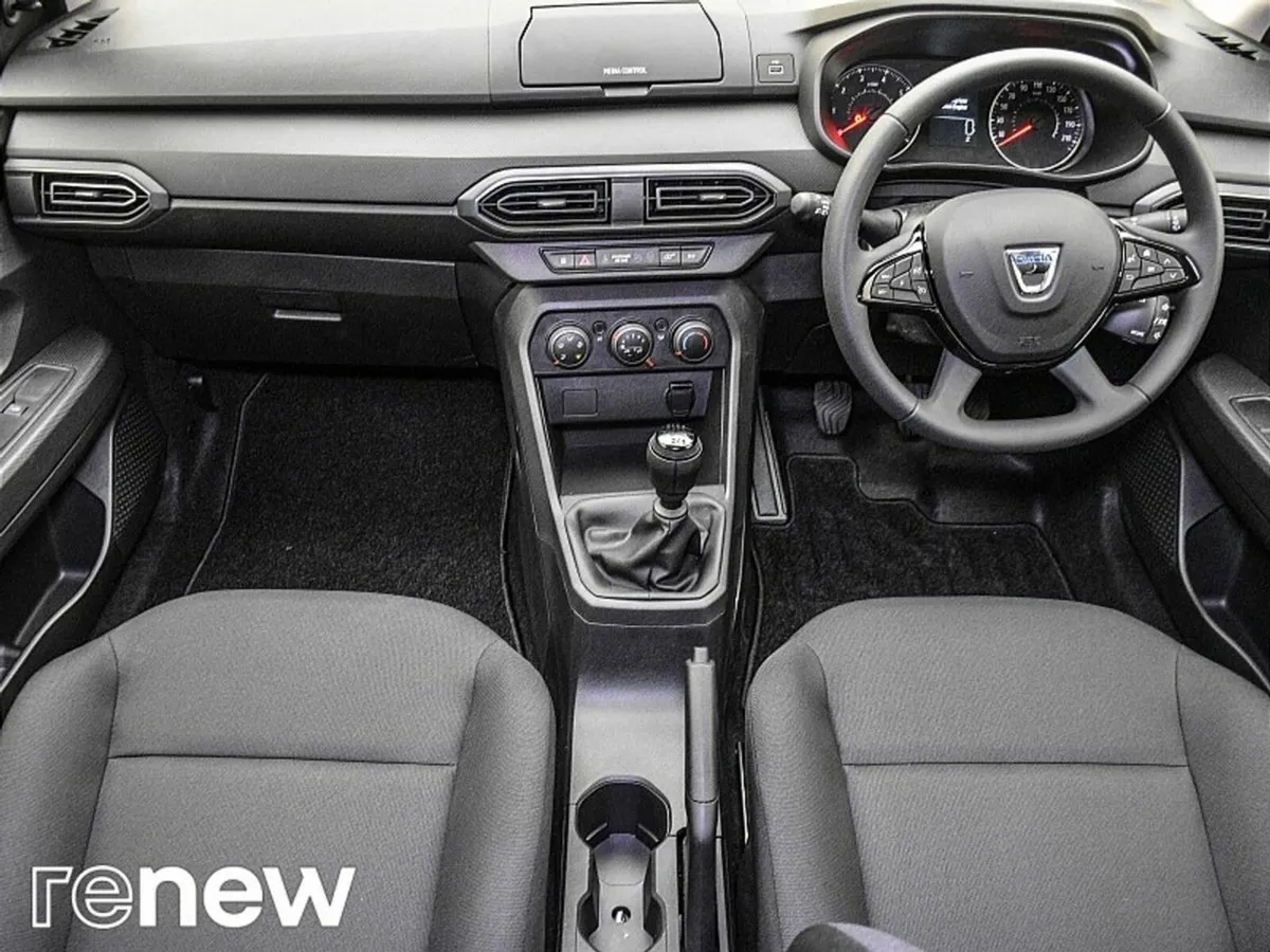 Dacia Jogger TCe 110 Essential - Image 2