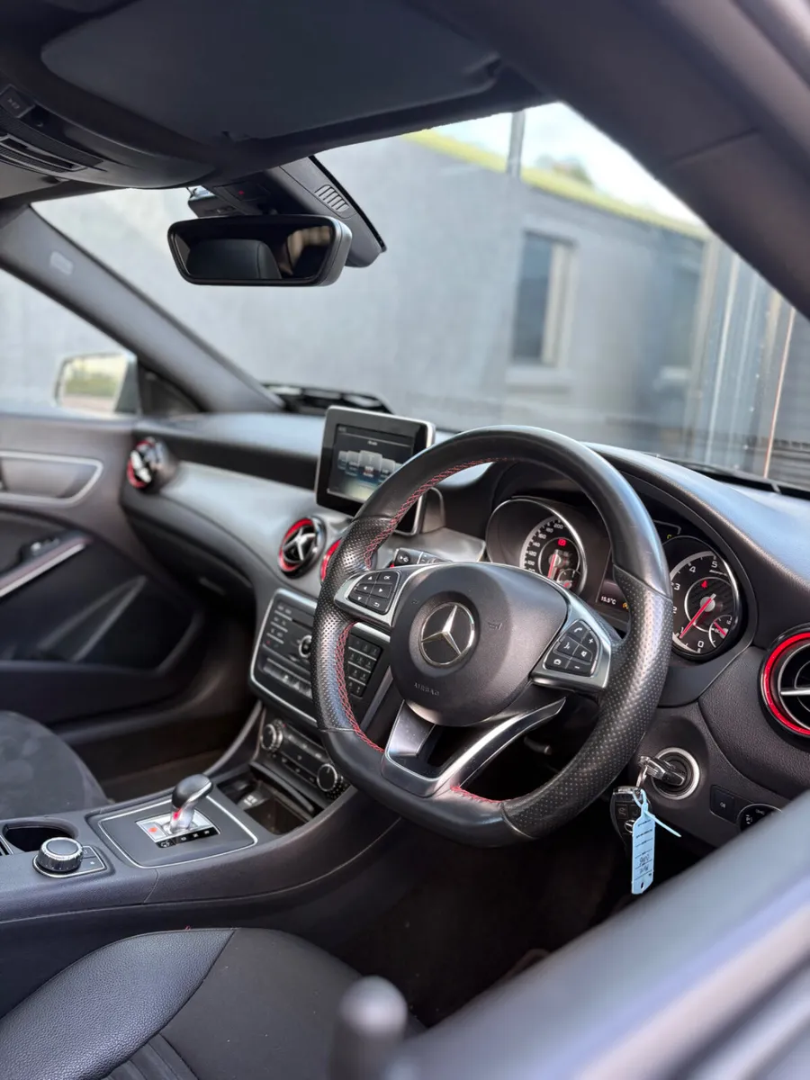 Mercedes-Benz CLA 45 AMG Automatic 2015 CLA45 - Image 3
