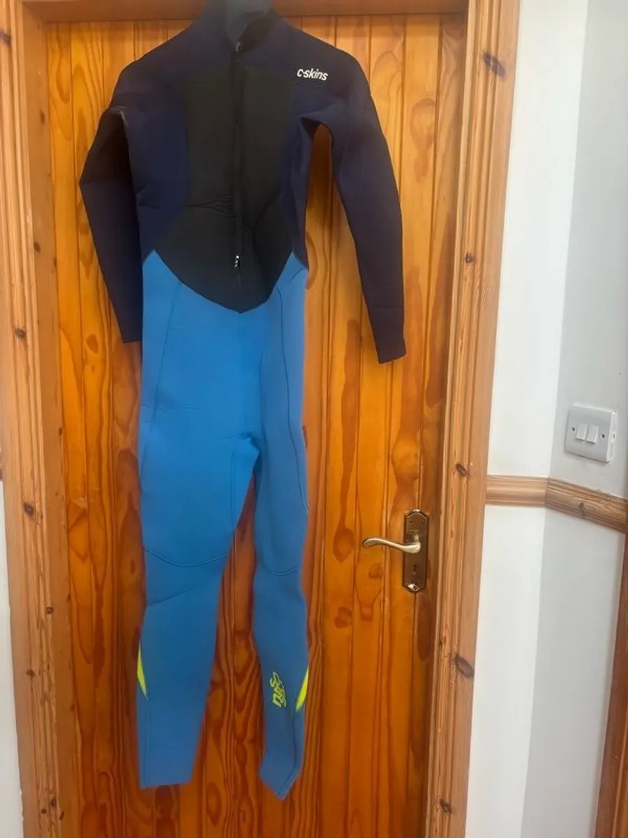 wet  suits - Image 2
