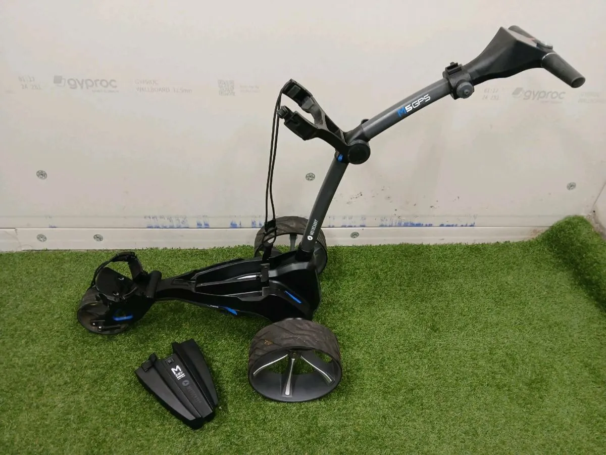GPS Motocaddy 2025 model at Golf Concepts - Image 4