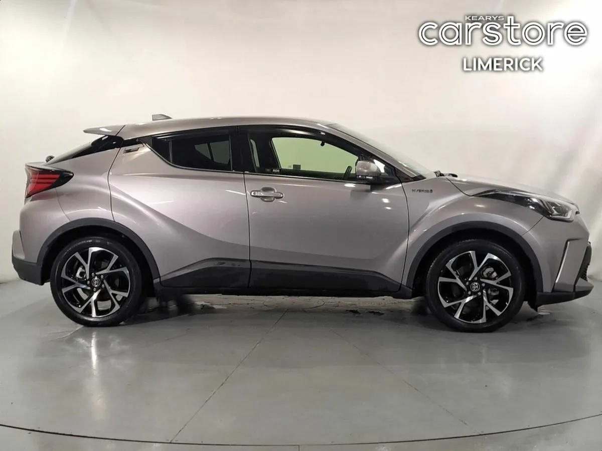 Toyota C-HR 1.8 HYBRID AUTO - Image 2