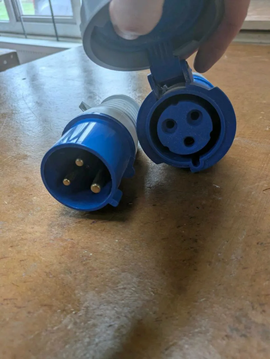 32A Plug & Socket - Single phase - Image 2