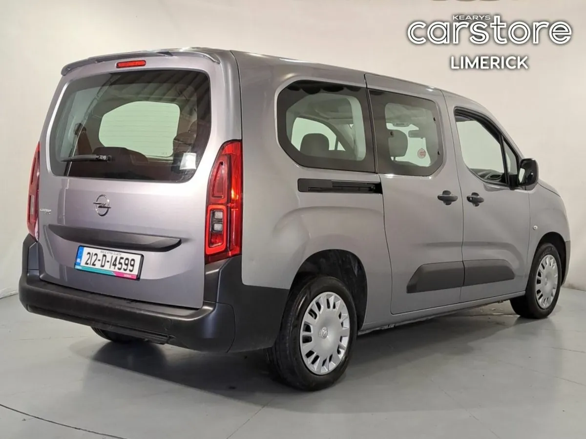 Opel Combo 1.5 Turbo D 100PS Energy XL 7 Seater - Image 3