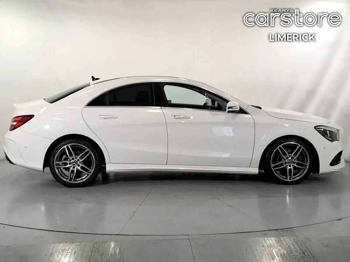 Mercedes-Benz CLA 180 AUTO 1.6 PET AMG Line - Image 2