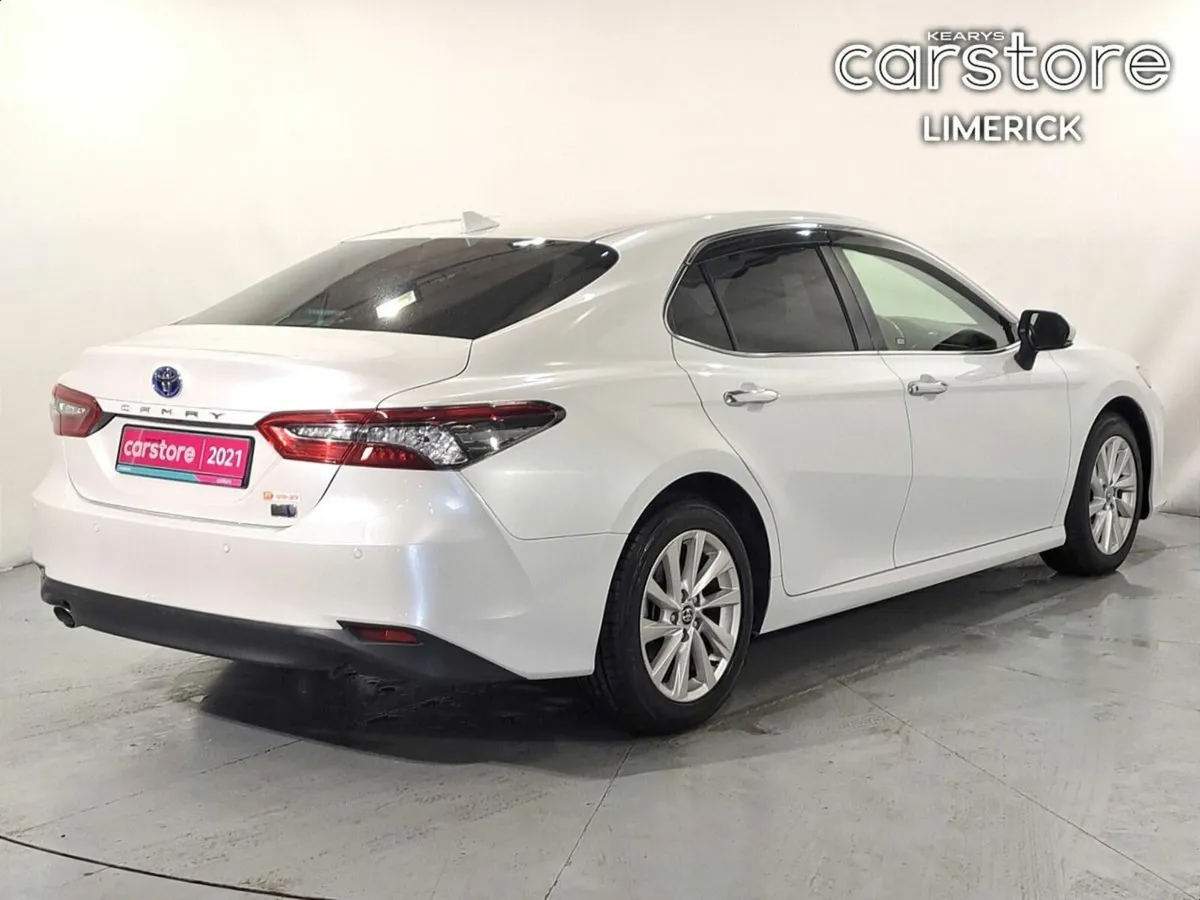 Toyota Camry 2.5 PETROL HYBRID AUTO - Image 3