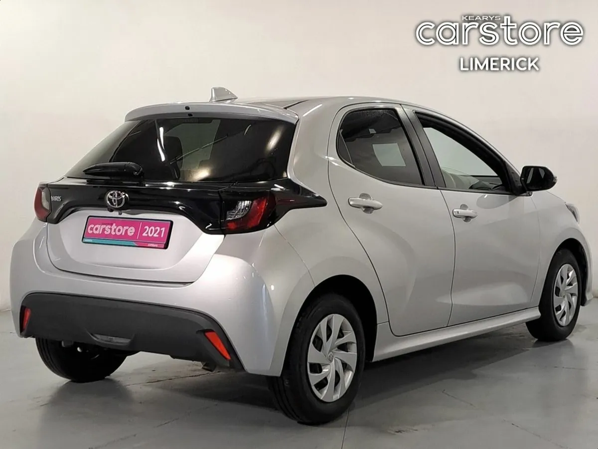 Toyota Yaris 1.0 Pet Auto - Image 3