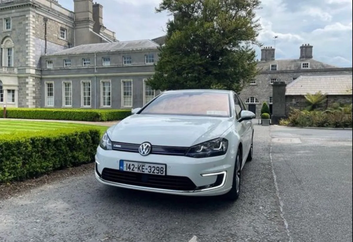 2014 Volkswagen E Golf - Image 2