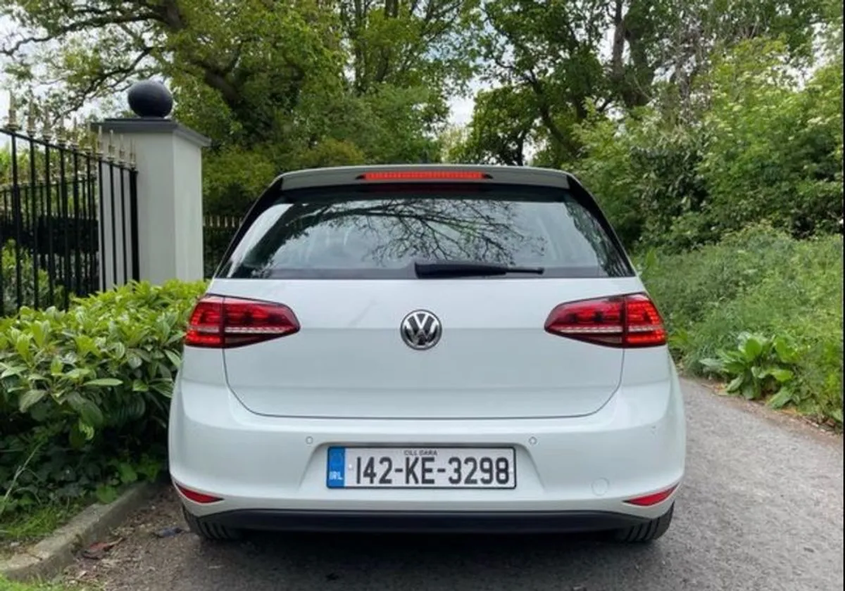 2014 Volkswagen E Golf - Image 3