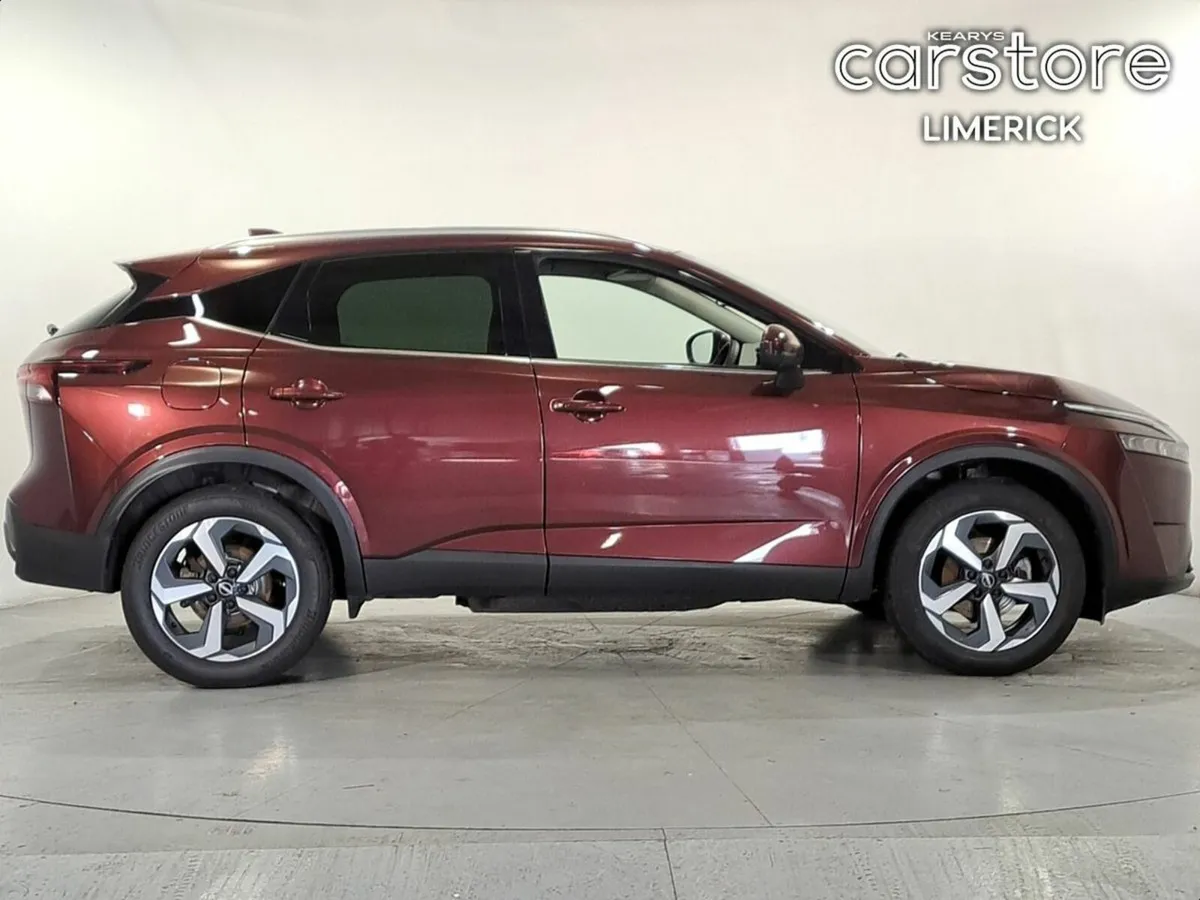 Nissan Qashqai 1.3 PET MILD HYBRID SV PREMIUM - Image 2