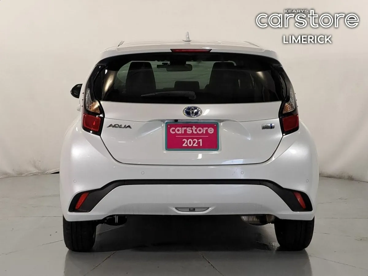 Toyota Aqua 1.5 HYBRID 5DR - Image 4