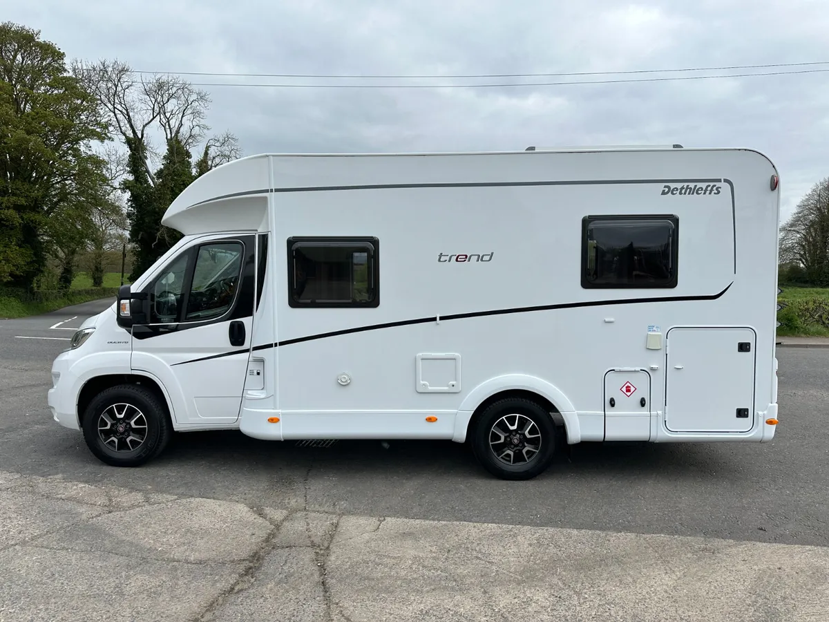 Fixed bed / 7 Meter motorhome - Image 2