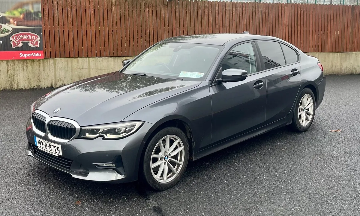 2019 BMW 320d Xdrive - Image 2
