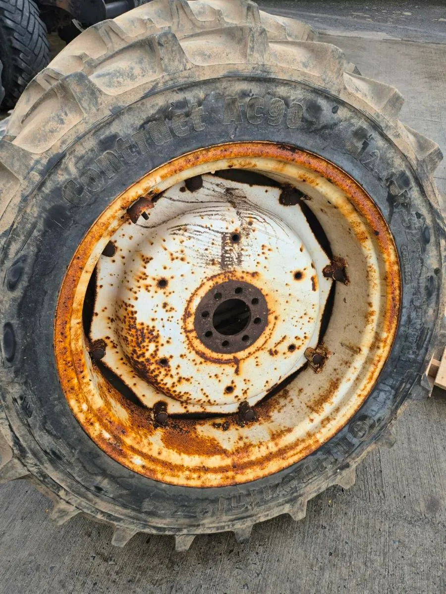 Row crop wheels same lamborghini - Image 1