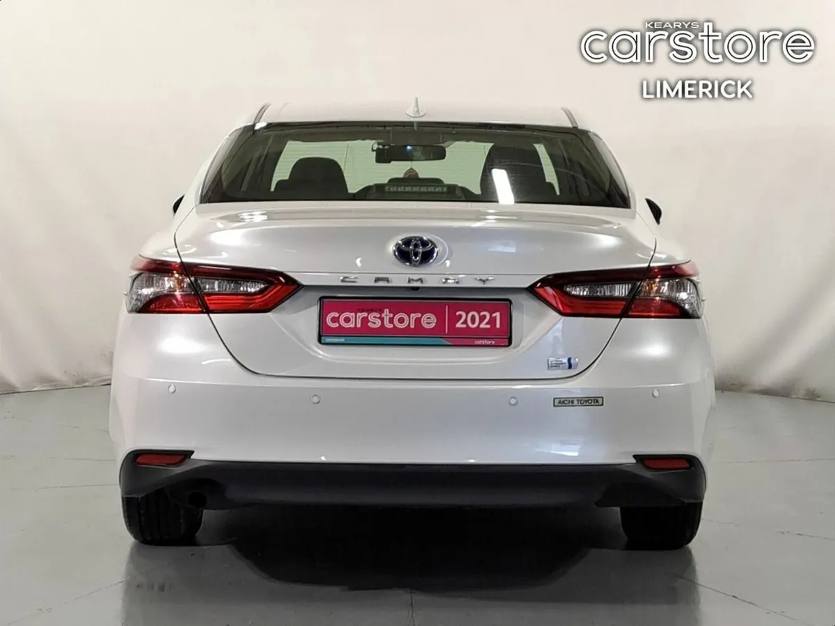 Toyota Camry 2.5 HYBRID AUTO - Image 4