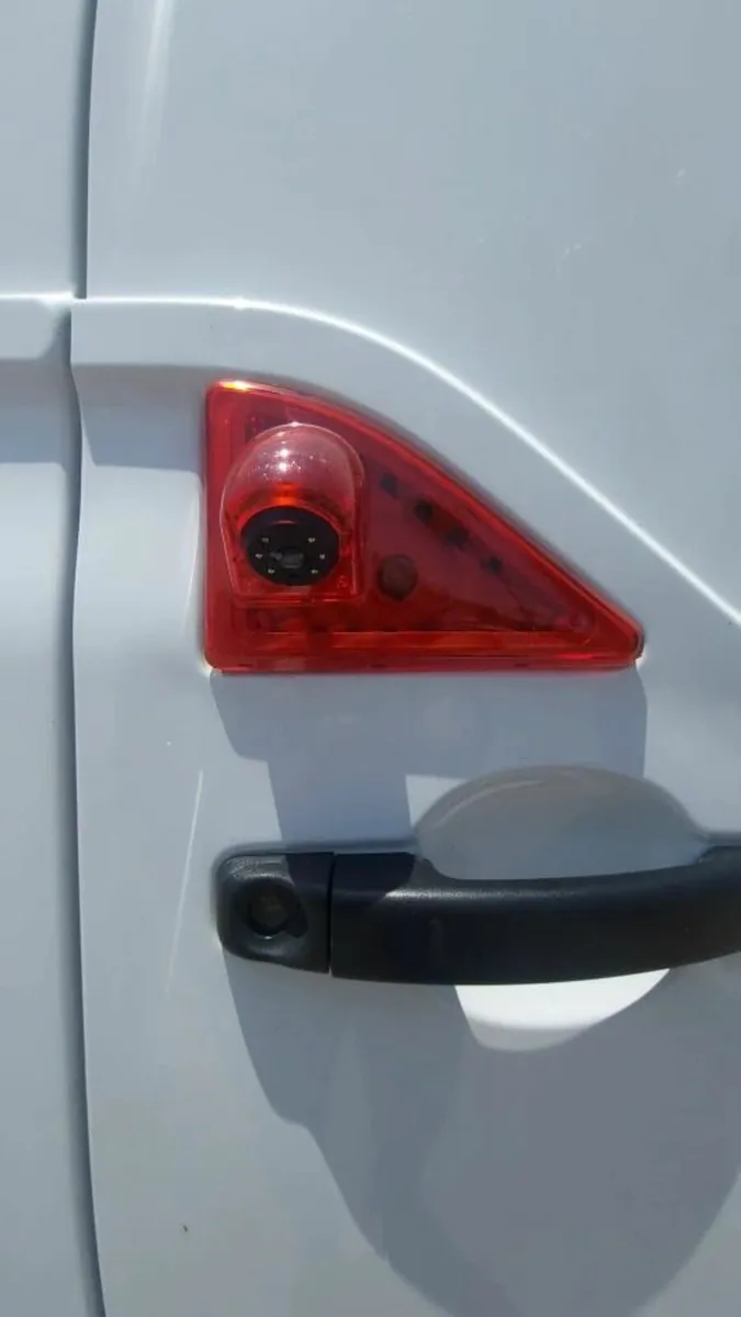 Reversing camera Kit Renault Master Nissan NV400 - Image 1