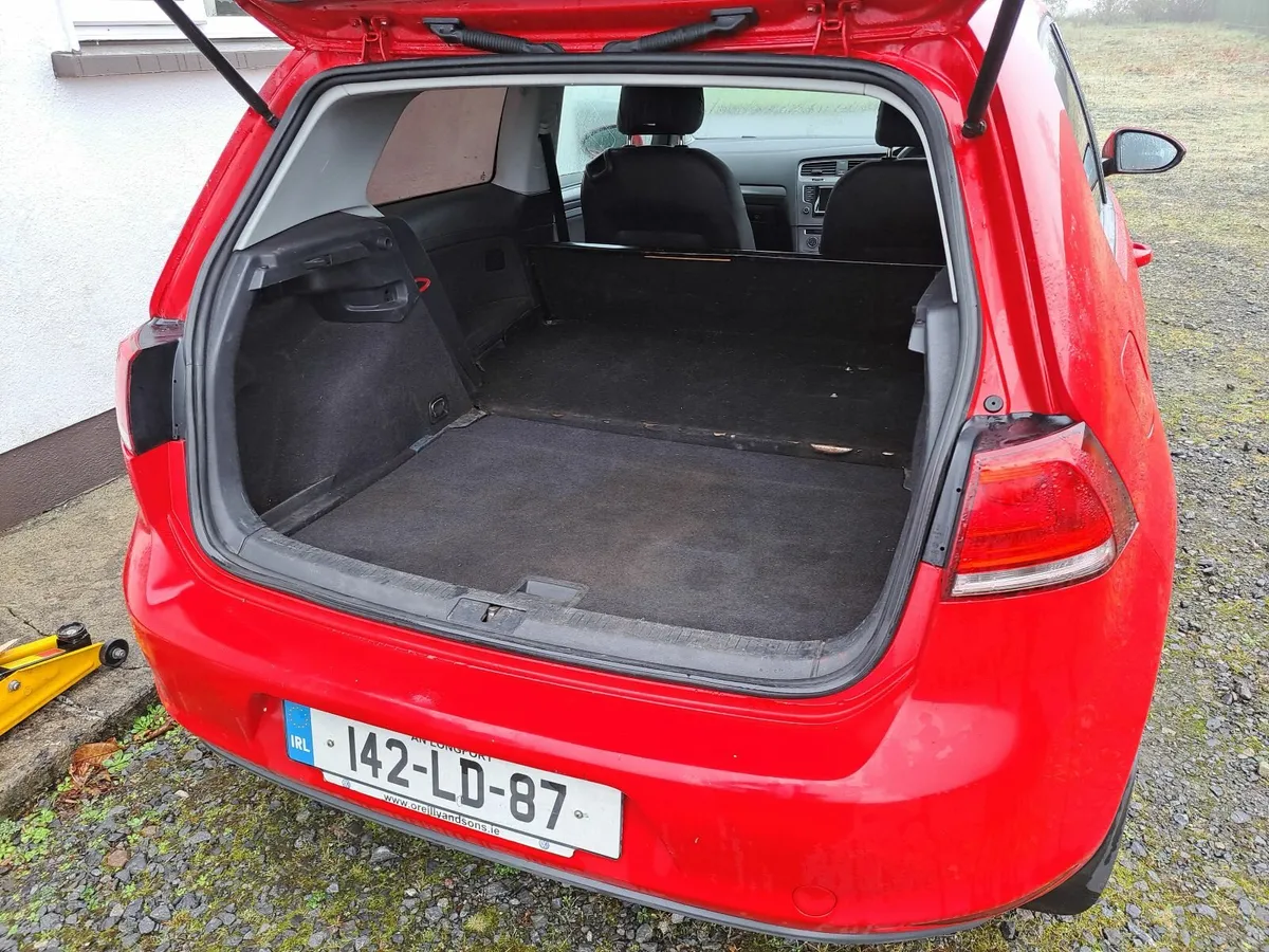 Volkswagen Golf 2014 - Image 2