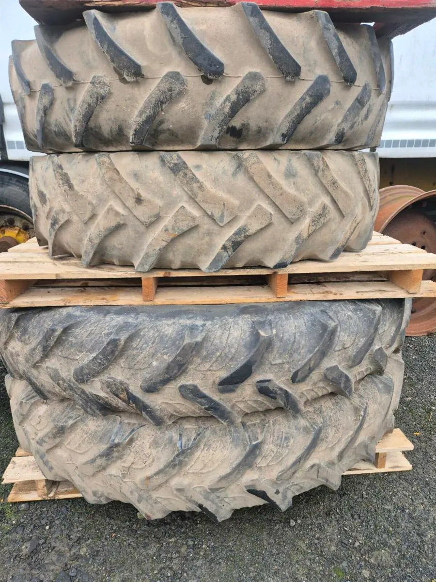 Row crop wheels same lamborghini - Image 3