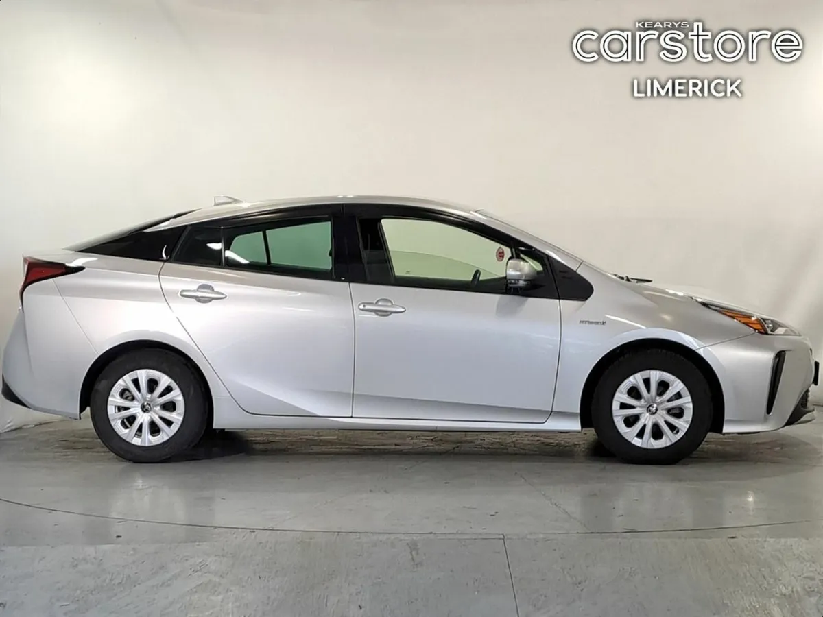 Toyota Prius 1.8 PET HYBRID HEV - Image 2