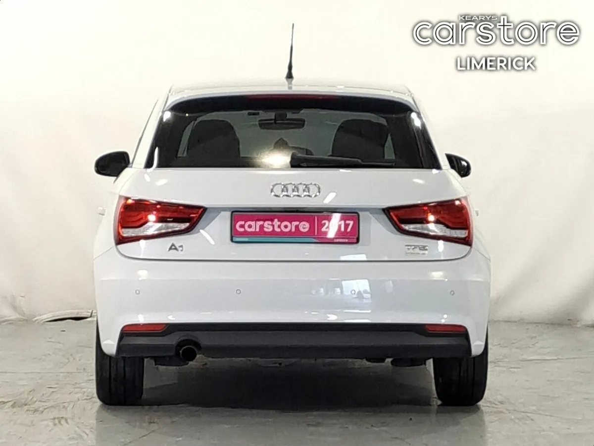 Audi A1 1.0 TFSI AUTO 5 Door - Image 4