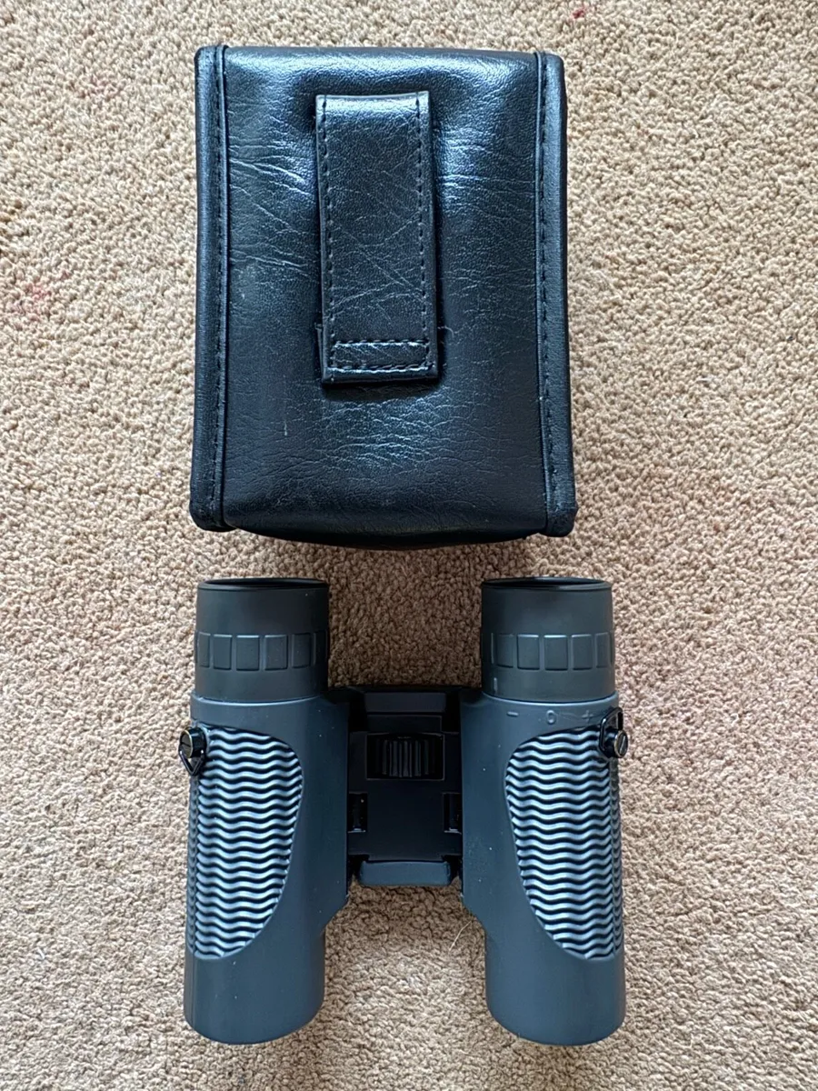 Bushnell 10x25 Binoculars - Image 3