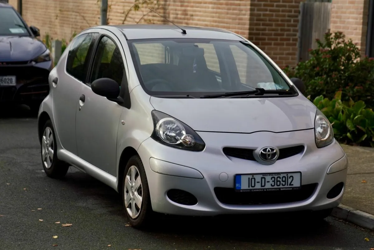 Toyota Aygo 2010 - Image 2